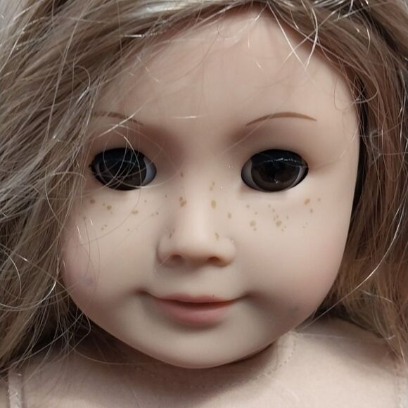 American Girl Doll..EUC,......"JUST LIKE YOU".....FREE A.G. BRUSH - Picture 2 of 7